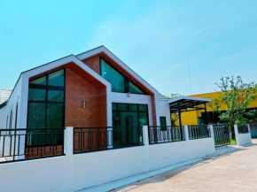 Chaya Home&Hug Phrae